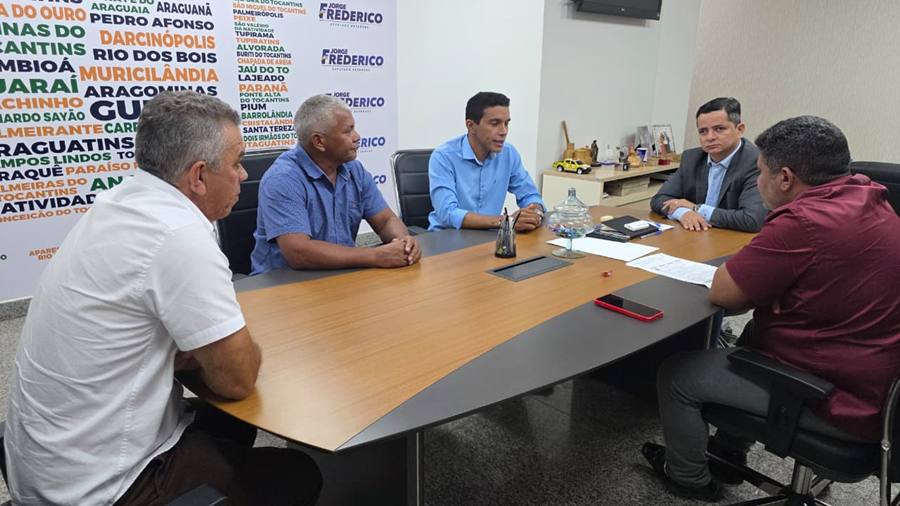 Mesmo na oposição, Jorge Frederico recebe lideranças de Carmolândia e garante nova emenda ao município